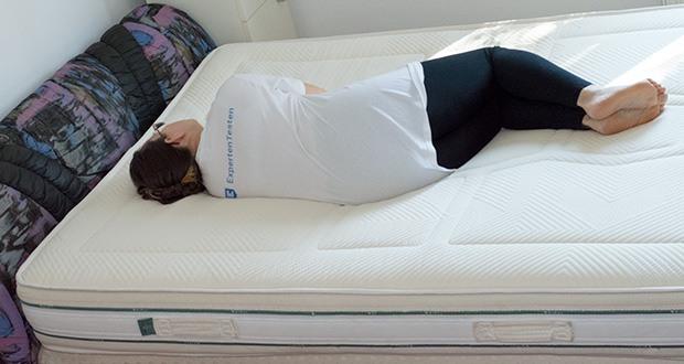 KIPLI Naturlatex-Matratze im Test - seine hypoallergenen und antimykotischen Eigenschaften machen sie immun gegen Hausstaubmilben und sind geeignet für Allergiker