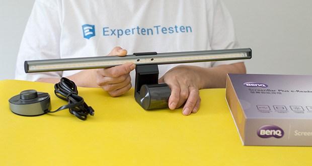 BenQ ScreenBar Plus LED-Monitor-Lampe im Test - das patentierte Clip-Design lässt sich ganz einfach an jedem Monitor befestigen