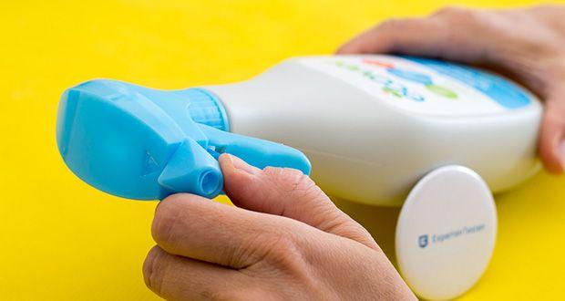 Ecover Glas- und Fenster-Reiniger im Test - die Sprühflasche verteilt den Reiniger ordentlich