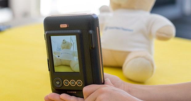 Fujifilm Instax Mini LiPlay Elegant Hybride Sofortbildkamera im Test - mit der hybriden Sofortbildkamera instax mini LiPlay werden Sie zum Meister Ihres Moments