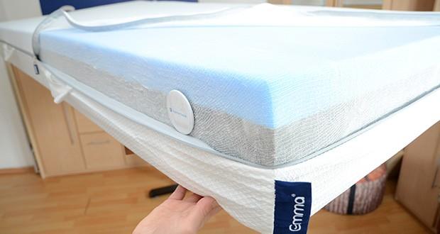 Emma Two Matratze 90x200cm im Test - der extradicke, punktelastische Airgocell®-Schaum schmiegt sich passgenau Deinem Körper an und sorgt aufgrund seiner offenen Poren für eine gute Durchlüftung und erholsamen Schlafkomfort in jeder Nacht