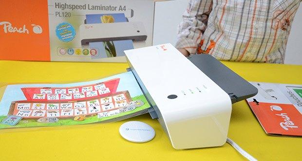 Peach Laminiergerät PL120 im Test - schnell startklar in 60 Sekunden und mit einer Geschwindigkeit von 600 mm/min können bis zu 2 DIN-A4 Seiten pro Minute laminiert werden