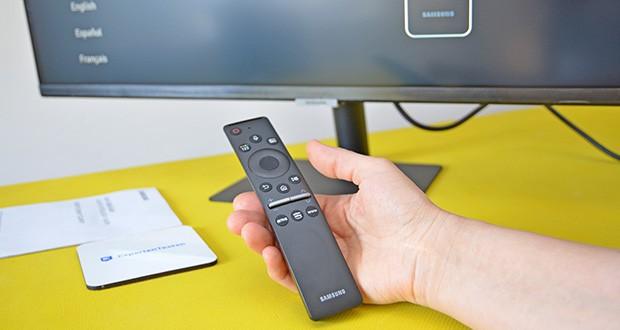 Samsung M5 Smart Monitor 32 Zoll im Test - mithilfe von Automatic Source Switch Plus erkennt Ihr smarter Computerbildschirm neu angeschlossene Geräte, sobald diese angeschlossen sind, und zeigt das richtige Signal an