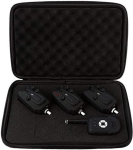 Ein Knicklicht kann als einfacher Bissanzeiger dienen. Einfach an die Schnur gehängt, zeigt es durch Bewegung an, wenn diese abgerollt wird.