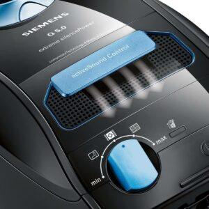 Staubsauger können nicht nur Staub aufsaugen. Sondern auch größeren Schmutz, solange er durch das Saugrohr passt.