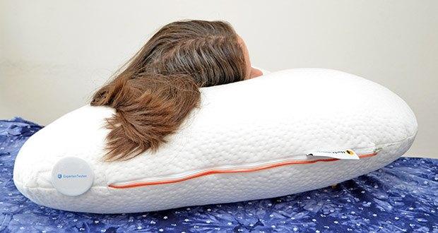 Nachtwaechter Seitenschläfer- und CPAP Kissen LINA im Test - Dank der orthopädisch optimierten Nacken-Zone und der hochwertigen Kissen-Füllung liegen Sie immer ergonomisch richtig, gemütlich und komfortabel