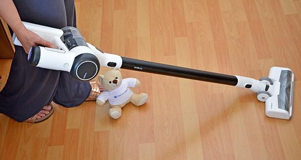 Tineco Akkustaubsauger Pure One X im Test - durch das geringe Gewicht perfekt für schwere Reinigungsarbeiten vom Boden bis zur Decke