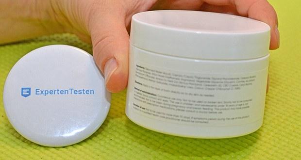 Naturecan Arnica CBD Creme im Test - Inhaltsstoffe: Deionisiertes Wasser, Caprylic/Capric Triglyceride, Glyceryl Monostearat, Breitspektrum CBD Öl Destillat (1%), Cetearyl Alkohol, Isopropylmyristat, Zaubernuss (Hamamelis virginiana), Pflanzliches Glyzerin, Beinwell Extrakt (Symphytum officinale), Arnica DC Gewürz Extrakt (Arnica montana), Ceteareth-20, Cetylalkohol, Microcare PHEG, Wintergrünöl, Imidazolidinylharnstoff