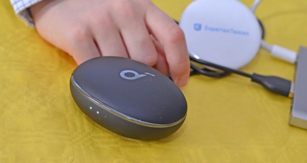 Soundcore Liberty Pro 3 True-Wireless Earbuds im Test - die Ladehülle kann per USB-C oder Ladepad aufgeladen werden