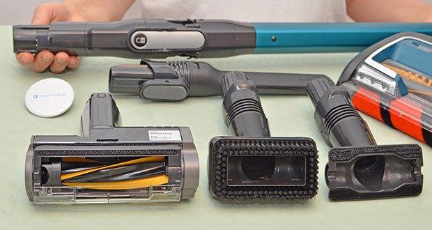 Shark Anti Hair Wrap Akku-Staubsauger IZ201EUT im Test - eine Borsten-Bürstenrolle sorgt für die Tiefenreinigung von Teppichen und entfernt hartnäckige Verschmutzungen, während eine zweite, weiche vordere Bürstenrolle durch kontinuierlichen Kontakt mit dem Boden große und kleine Verschmutzungen einzieht und hartnäckigen Feinstaub von Hartböden aufnimmt