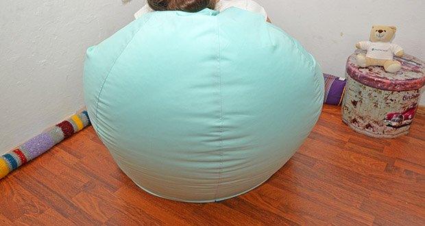 Bruni Sitzsack Classico im Test - behält dank extrem hoher UV-Beständigkeit seine kräftige Farbe