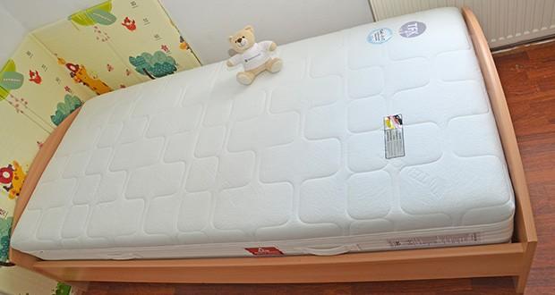 BeCo Matratze Royal Comfort Gel 90 x 200cm im Test - mit 7 ergonomischen Liegezonen