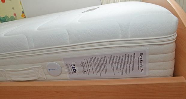 BeCo Matratze Royal Comfort Gel 90 x 200cm im Test - Topper fest mit der Matratze verbunden (Anti-Rutsch-Effekt)