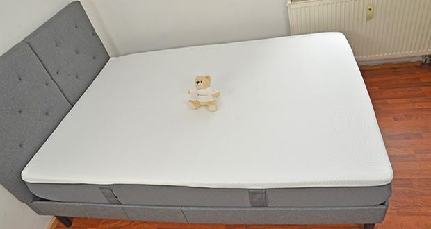 Emma Polsterbett im Test - das Emma original Bett in Kombination mit der Emma One Matratze für einen optimalen Schlafkomfort