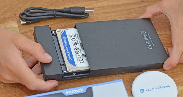 Inateck USB 3.2 Gen 2 2,5" Festplattengehäuse im Test - schützendes Schaumstoffpolster