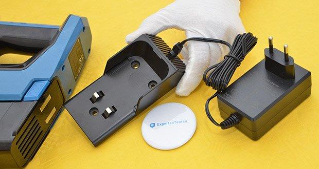 Proscenic I10 Akku-Staubsauger im Test - Sie können den Staubsauger auf der Ladestation aufladen oder den Akku zur Aufladung herausnehmen