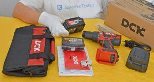 Akku Schlagbohrschrauber Zubehör DCK 20V Akku Schlagbohrschrauber KDJZ05-13 im Test - Lieferumfang: 1x Bürstenlose Bohrhammer, 1x Akku 20V 4.0ah, 1x Ladegerät, 32 Teilen Schraubendreher-Bits, 8 Teilen Bohrer-Bits, 1x Nylontasche, 1x Gürtelclip, 1x Bedienungsanleitung