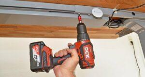 Akku Schlagbohrschrauber Geschwindigkeiten DCK 20V Akku Schlagbohrschrauber KDJZ05-13 im Test - Drehmoment: 60 N.m.; Geschwindigkeiten: 0-550/0-2000 RPM