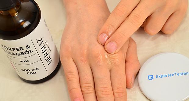 Herbliz Rose CBD Massageöl im Test - Hanfsamenöl und CBD haben hoch-antioxidative Eigenschaften und verwöhnen Deine Haut nachhaltig