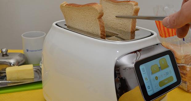 Tineco Toasty One Smart Toaster im Test - schließt die Feuchtigkeit ein und sorgt für eine erstaunlich knusprige Außenseite, während die Innenseite luftig und geschmackvoll bleibt