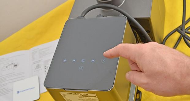 Aquagem Inverter-Poolpumpe Inverpro IP25 im Test - Bedienungen auf dem Touchscreen: AUTO/MANUAL inveter mode optional, External control, Power consumption reading, WIFI optional, Flow reading, One-click backwash