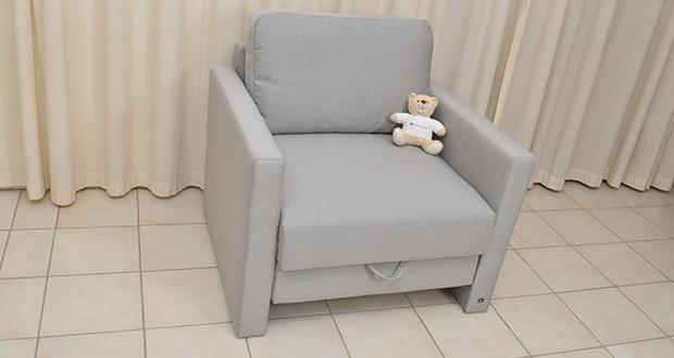 Bruno Schlafsessel 70x200cm im Test - eingeklappt ist der Sessel eine besonders gemĂĽtliche Option zum Lesen und Entspannen