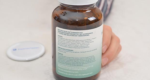 Naturecan CBD Melatonin Gummibärchen im Test - Zutaten: Ashwagandha Wurzelextrakt (Withania somnifera), L-Theanin (aus Grüntee-Extrakt), Cannabidiol (CBD), Melatonin, Tapiokasirup, Zucker, Wasser, Pektin, natürliches Aroma, Säureregulatoren (Zitronensäure, Natriumcitrat), Spirulina-Extrakt, Rettich-Extrakt, Kokosnussöl, Sonnenblumenöl, Glasurmittel (Carnaubawachs)