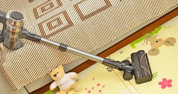 Proscenic Akkustaubsauger P12 im Test - leicht zu benutzen, dank des schwenkbaren Kopfes können Sie jede Ecke mühelos reinigen