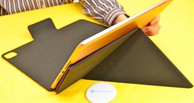 PITAKA Hülle für iPad Pro 12.9 Zoll im Test - vier verschiedene Aufstellwinkel zur Verfügung: 57° für Videogespräche, 62° zum Lesen von Dokumenten, 34° zum Zeichnen, 53° zum mobilen Streaming