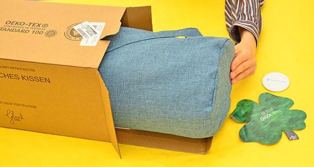 Glückstoff Orthopädisches Kissen im Test - in dem schicken Jute-Beutel hast du dein Schlafkissen immer kompakt mit dabei