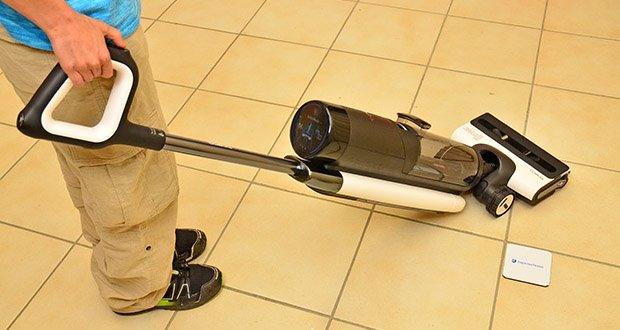 Tineco Floor One S7 Pro kabelloser Nass- und Trockensauger im Test - Hochgeschwindigkeits-Wischen: Die BĂĽrstenwalze wischt kontinuierlich mit 450 Umdrehungen pro Minute