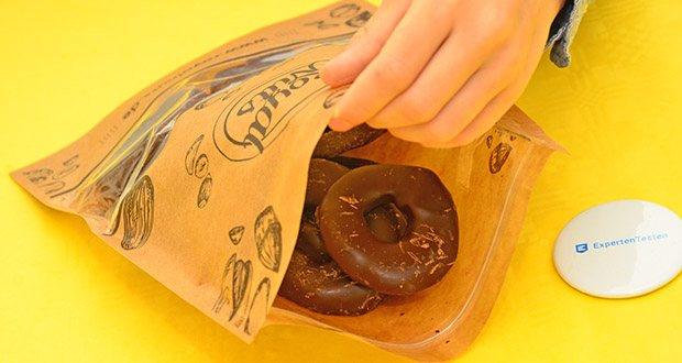 ROYALNUTS Apfelringe mit Zartbitterschokolade im Test - Luftdicht verpackt
