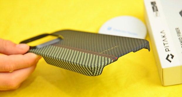 pitaka MagEZ Case 4 Hülle für iPhone 15 Pro Ouvertüre im Test - Ultraschlank (0,95 mm)