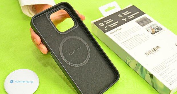 pitaka MagEZ Case Pro 4 für iPhone 15 Plus Schwarz/Grau im Test - Weiches Innenfutter