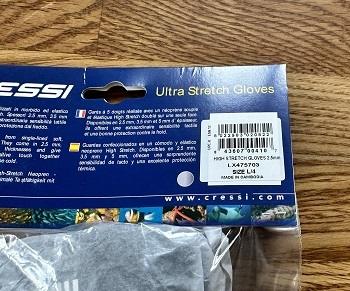 So werden Tauchhandschuhe getestet Verschiedene Testkriterien in einem Tauchhandschuh Test