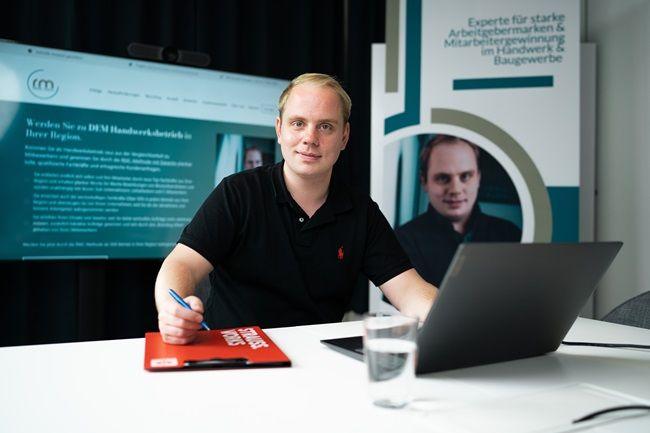 Die Riedel Media Consulting hilft Handwerksbetrieben beim Recruiting von Personal (Online-Garantie bis 08. Juni 2024 - CF)