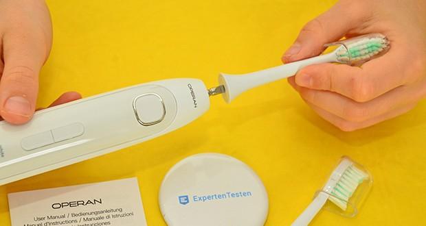 Operan Elektrische Zahnbürste weiß im Test - Bürstenköpfe leicht austauschbar