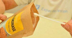 Redfood Nattokinase Pulver 100g Packung im Test – Präzise Dosierung dank 100mg Dosierlöffel