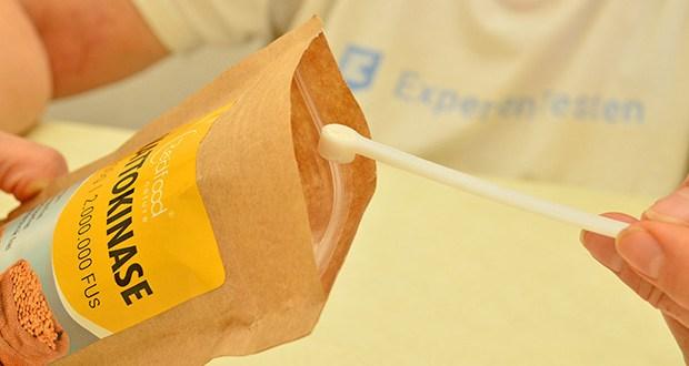 Redfood Nattokinase Pulver 100g Packung im Test – Präzise Dosierung dank 100mg Dosierlöffel