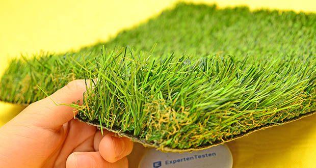 Kunstrasenhaus Kunstrasen Mario im Test - Langlebig durch 15 Jahre UV-Garantie