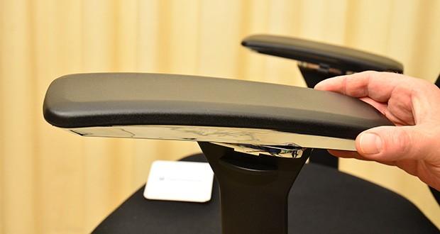 CLOUVOU Ergonomischer Bürostuhl im Test – Anpassbare 4D Chrom-Metallarmlehnen