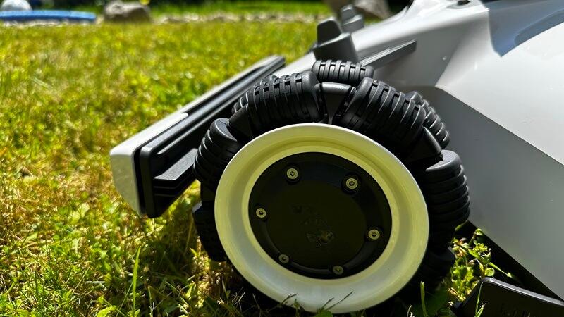 Mammotion LUBA 2 AWD 1000