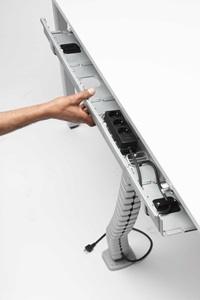 Schwachstellen in einem Kabelkanal fĂĽr Schreibtisch Test